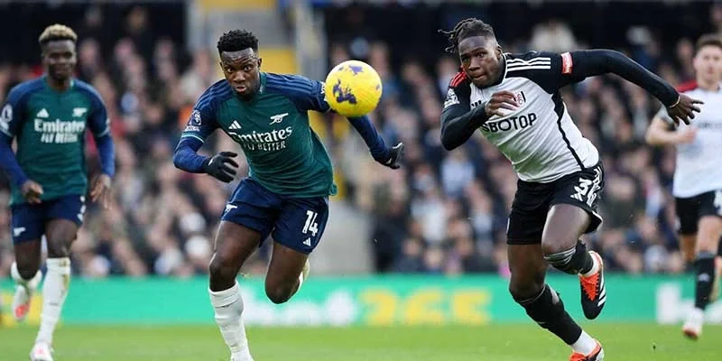 Fulham vs Arsenal thể hiện sự trái ngược về phong độ